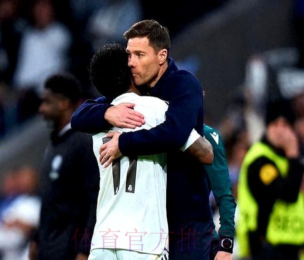 阿隆索纠错!皇马6000万前锋蜕变:边缘人晋升主力 全队受益 阿隆索纠错!皇马6000万前锋蜕变:边缘人晋升主力 全队受益